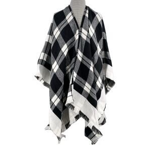 Duluth Trading Plaid Poncho Black White Blanket Shawl Buffalo Cozy Wrap One Size